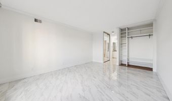 307 YOAKUM Pkwy #519, Alexandria, VA 22304