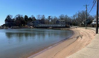 245 Alps Rd, Branford, CT 06405