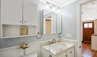 9 Marilyn Rd, Bourne, MA 02532