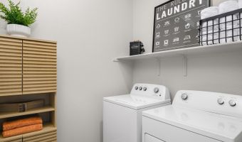 2460 MIDNIGHT Ln, Santa Rosa, CA 95403