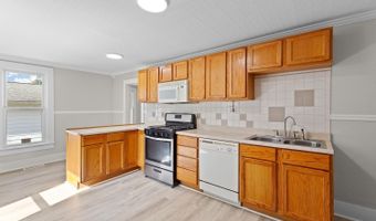 516 E Hunt, Adrian, MI 49221