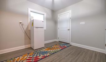 240 Fernwood Dr, Bayville, NJ 08721