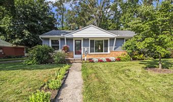 900 Barton Dr, Ann Arbor, MI 48105