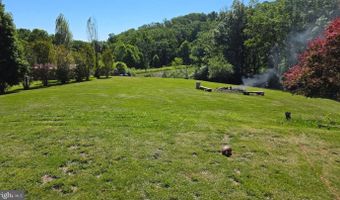 333 SHORT MOUNTAIN Dr, Augusta, WV 26704