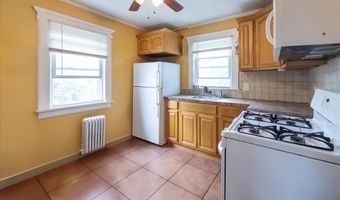 14 Magnolia St, Bergenfield, NJ 07621