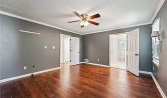 5600 Surrey Ct, Alpharetta, GA 30009