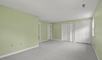 18 Harbor Hill Dr, Bourne, MA 02532