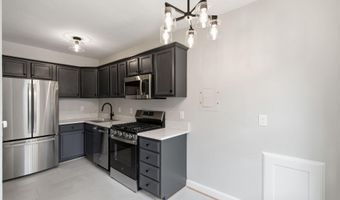 715 S WASHINGTON St A-32, Alexandria, VA 22314