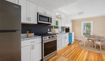 1056 Pontiac Ave, Cranston, RI 02920