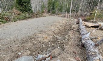 Pioneer Path, Aurora, ME 04408