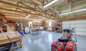 30049 Sunnyside Ct, Arkansas City, KS 67005