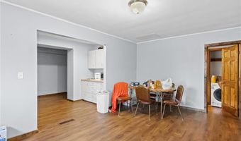 320 7th Ave E, Alexandria, MN 56308