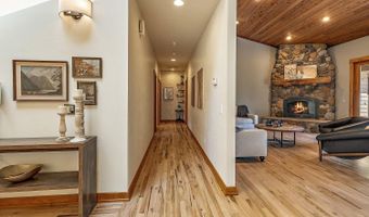 550 Crowson Rd, Ashland, OR 97520