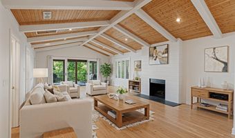 905 Cold Mountain Rd, Lake Toxaway, NC 28747