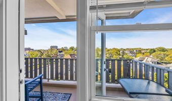 510 Deal Lake Dr 6B, Asbury Park, NJ 07712