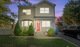 25 Livingston Ave, Avenel, NJ 07001