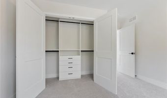 7577 138th St W, Apple Valley, MN 55124