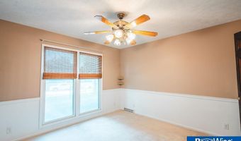 2105 N St St, Aurora, NE 68818