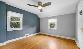 4525 N CHELSEA Ln, Bethesda, MD 20814