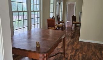 656 Water St, Bakersville, NC 28705