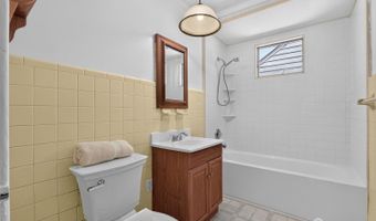 30 W Park Ave, Avenel, NJ 07001