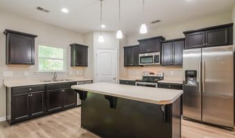 137 SHELBY FARMS Dr, Alabaster, AL 35007