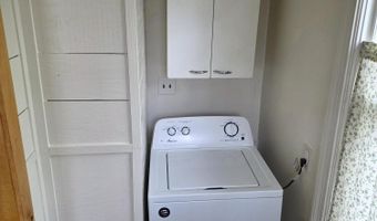 29 Princeton St, Bangor, ME 04401