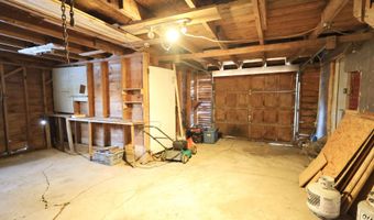 197 Smithfield Rd, Belgrade, ME 04917