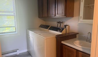 3 Orchard Hills Pkwy, Bangor, ME 04401