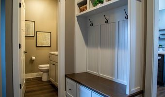 3899 Chapel Hill Ct, Bargersville, IN 46106