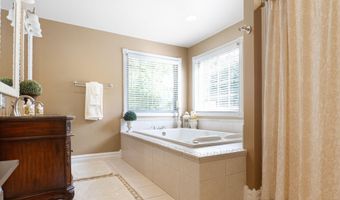 10 Windy Brook Ln, Banner, KY 41603