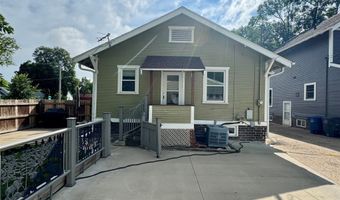 870 39th St, Des Moines, IA 50312