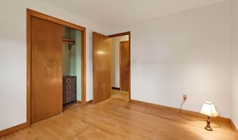 52 Fairview Ave, Bristol, CT 06010