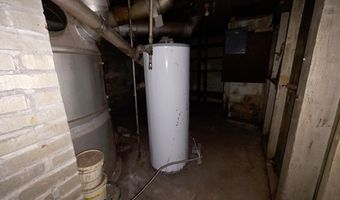 2701 Viewland St, Alton, IL 62002