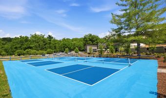 1836 FAIRWAY Dr 213, Basye, VA 22810