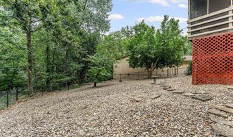 1 Rockford Ln, Bella Vista, AR 72715