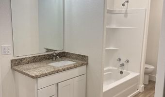180 Lovers Ln, Alto, TX 75925