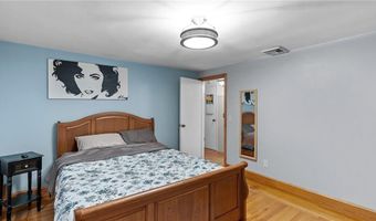56 Scituate Ave, Cranston, RI 02921