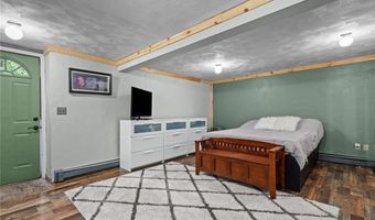14 Jackson Schoolhouse Rd, Glocester, RI 02814