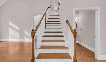 519 Huntington Dr, Ball Ground, GA 30107