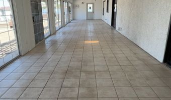 15370 Tacony Rd, Apple Valley, CA 92307