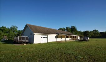 474 E Main St, Brewster, OH 44613