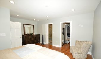 6317 EVERGLADES Dr, Alexandria, VA 22312