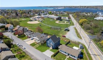 11 Gunning Ct, Middletown, RI 02842
