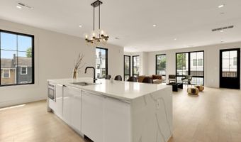 2100 4TH St NE #2, Washington, DC 20002