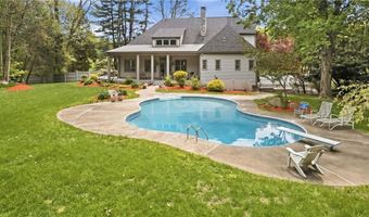 3 Cedar Rock Mdw, East Greenwich, RI 02818