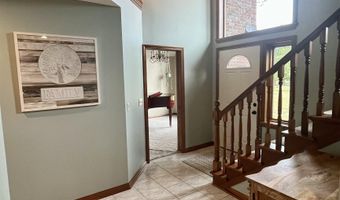 3563 Franklin Dr, Auburn, IN 46706