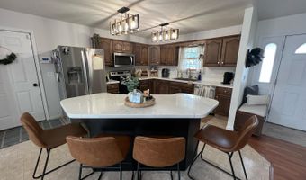310 Arlington Dr, Batesville, IN 47006