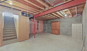 1701 Woods Rd, Akron, OH 44306