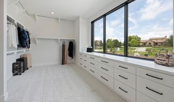 1307 E Bluestem Ct, Andover, KS 67002